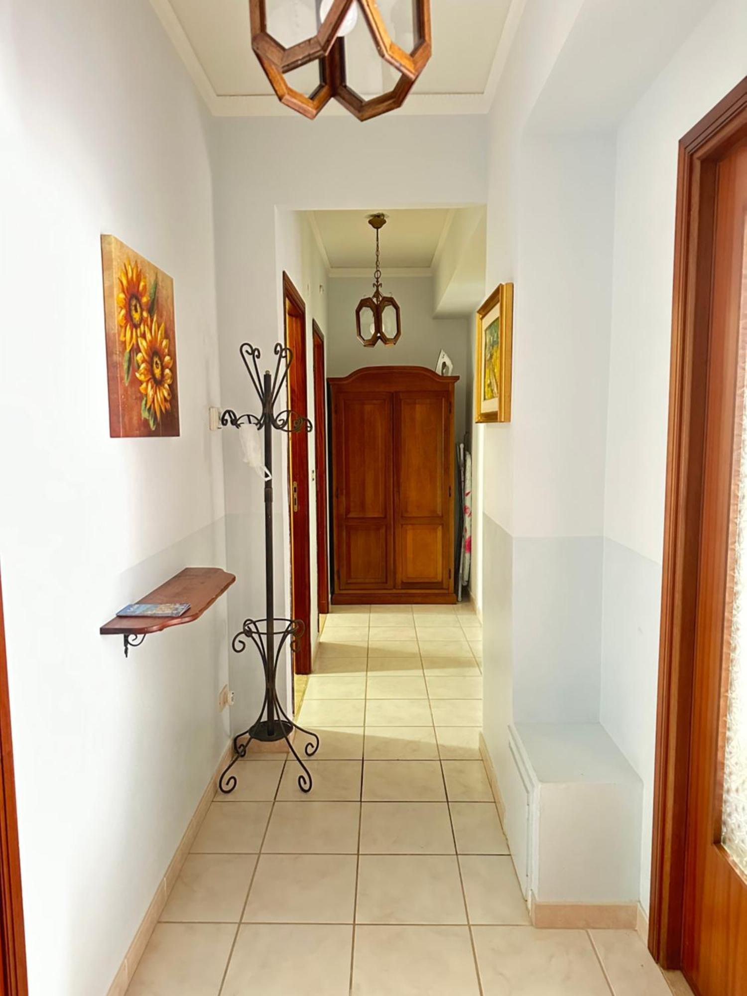 Yellow House เชฟาลู ภายนอก รูปภาพ